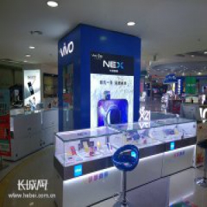 河北：手机销售迎来“黄金暑期” 国产品牌更受年轻人青睐