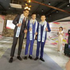 新星超模毕辰昊 斩获2018西装先生上海赛区冠军