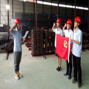 中国共产党成立97周年 中建路桥人在岗位上为党庆生