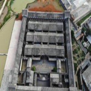 航拍江西赣南客家围屋燕翼围造型独特