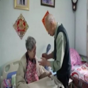 赤子心！妻子得不治之症，自己被查出患癌，生死边缘他的第一反应却是......