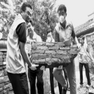 恢复老院格局 东城17个街道大扫除进院落