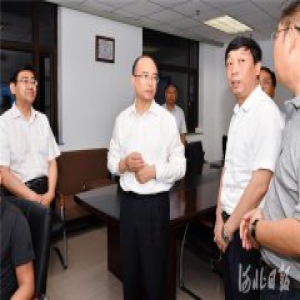 许勤到省防汛抗旱指挥部检查防汛工作