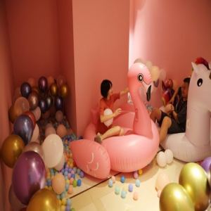 西安：90后男孩开恋爱博物馆 留住爱侣甜蜜瞬间