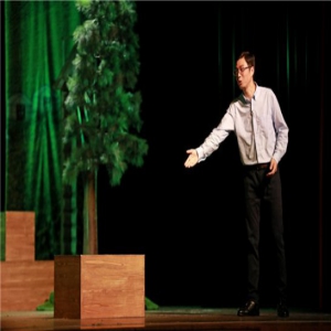 王迅话剧《那拉提恋歌》表演获赞