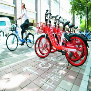 东城下月推共享单车＂入栏结算＂随意停放要收调度费