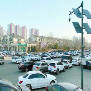 马驹桥镇金桥小学东侧道路迟迟未移交 一天仨车祸