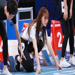 《超新星全运会》开赛 运动少女蒋申一骑绝尘获奖连连