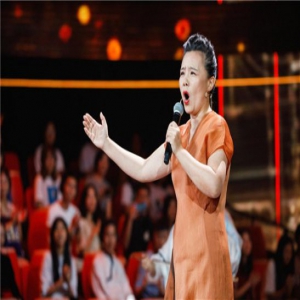 龚琳娜伴着国乐唱楚辞气场强大