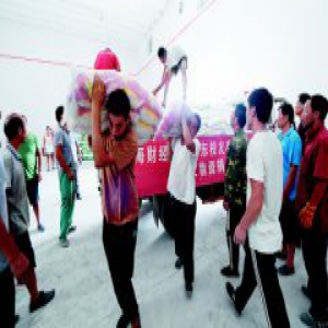 拧成一股绳携手渡难关——潍坊抗灾救灾一线见闻