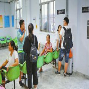 山东46年历史的简陋小站成网红拍照胜地