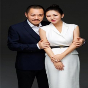 雪村潜心投入新电影创作 与娇妻俞晴曝光幸福写真