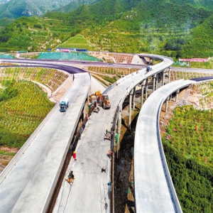 延崇高速河北段建设稳步推进 计划2019年底建成通车