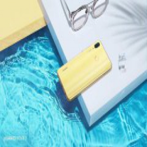 自拍领域OPPO R15、vivo X21最受宠？华为nova3刚出便吸粉无数