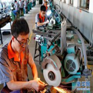 河北昌黎：缝纫机小配件大产业