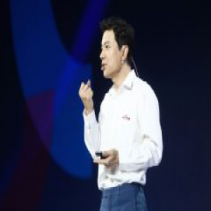 李彦宏为AI化身耿直Boy，说好的不善言辞呢？