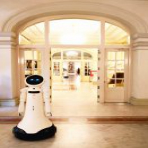 中新智擎（IIM）机器人亮相新加坡总统府