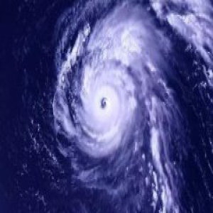 受台风“玛莉亚”影响 北京南站部分列车停运