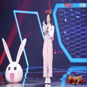 蒙面唱将恶评的照妖镜 女人出名不只能靠脸