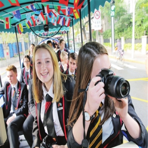 “孔子洋学生”五大道感受津城独特文化