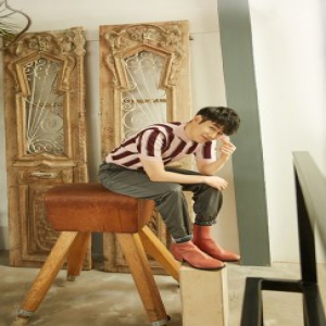 宣言全新写真曝光 眸若清泉似暖阳