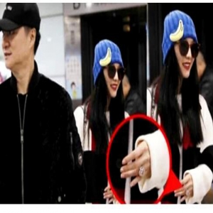 范冰冰5千万钻戒引人注目 范冰冰一家三口现身机场富贵依旧