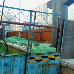 热线追踪：5年烂尾天桥 建不成拆了好