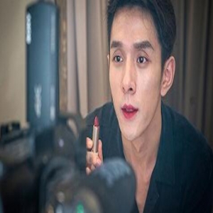 大型翻车现场?李佳琦求生欲是什么 像极了上课回答不上问题我