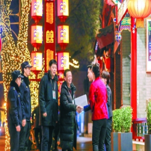 簋街：从深夜大排档到夜间综合性商圈