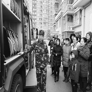 春节临近 社区居民留心盗抢隐患 让出应急通道