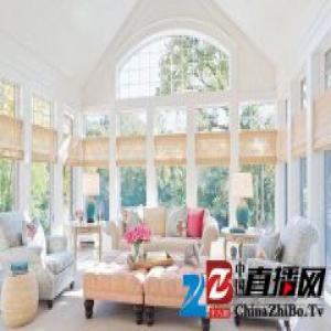 玻璃门造阳光房 观四季更迭