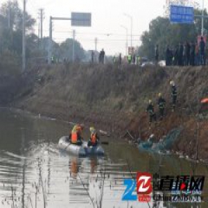 湖北鄂州车辆落湖18人遇难 安监总局工作组赶赴