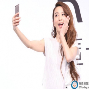 Selina前夫被拍壁咚主播 Hebe出面解围：请高抬贵手