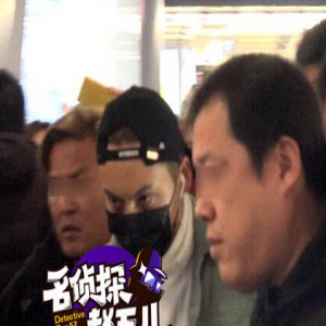 陈伟霆遭迷妹组团追车 在马路上演高速惊魂