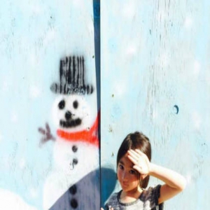 李小鹏女儿奥莉长高了 扎马尾辫变漂亮小淑女(图)