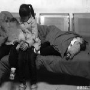 安徽一父母怄气丢弃孩子 姐弟仨无奈福利院过夜