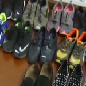 男子楼道专偷名牌鞋 被抓竟称：鞋没在屋里就不是盗窃