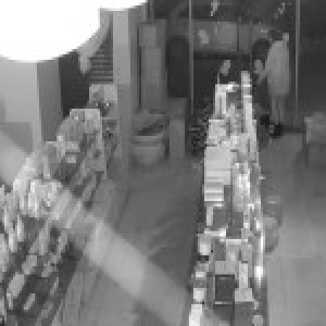 五旬老人为“哄孙子”连盗两辆儿童车被拘留