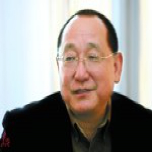 上海教师出国开饭店 23年后成非洲首位华人酋长