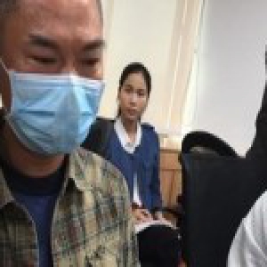 罗尔再发文：女儿进入重症室22天 病情依然严重