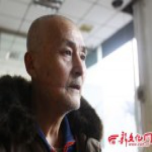 大爷给男子当红娘反遭疑与其女友有染 被砍6刀