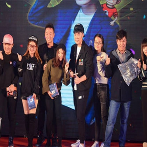 陈赫手游《天霸学院》上线 天才玩家首担制作人