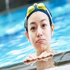 陈妍希早产生子 好友杨丞琳郑元畅回台探望宝宝