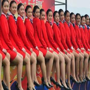 空姐考官欲"潜规则"考生 海航:涉事人员已开除