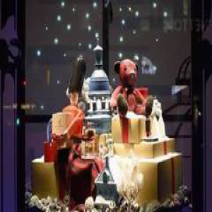 全球圣诞橱窗趴 不止红配绿