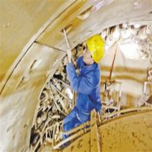 甘肃兰州地铁施工四穿黄河 填补世界同类施工空白