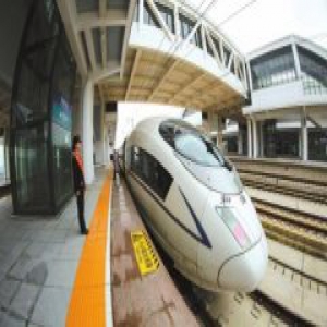 沪昆高铁全线贯通 “四纵四横”高铁干线网基本成型