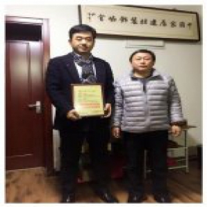 彩信地板蝉联“中国地板行业质量、服务双承诺品牌”殊荣