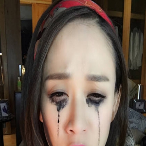 怎么了？陈乔恩哭花妆，睫毛膏糊了一脸(图)