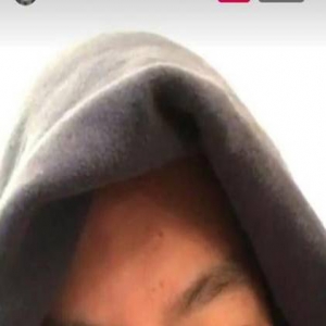 陈冠希素颜玩直播 这真的不是本山大叔吗？